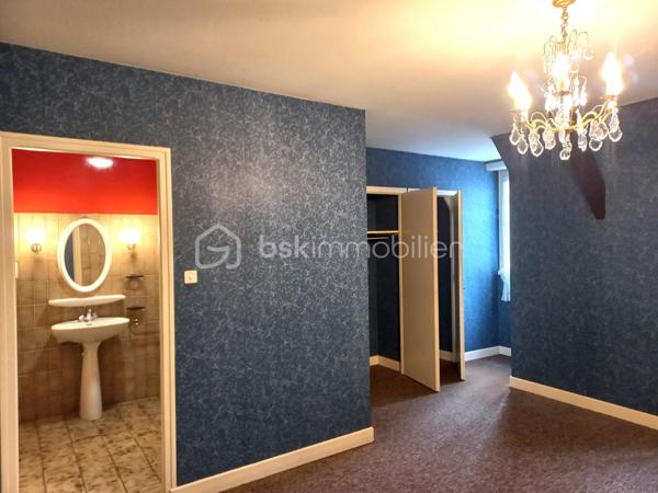 Maison traditionnelle de 316 m²