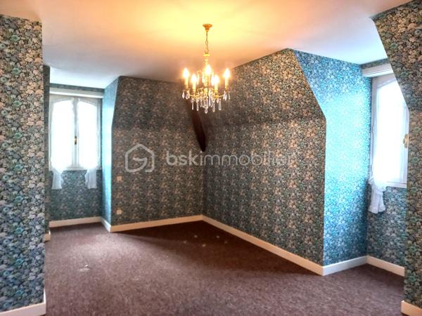 Maison traditionnelle de 316 m²