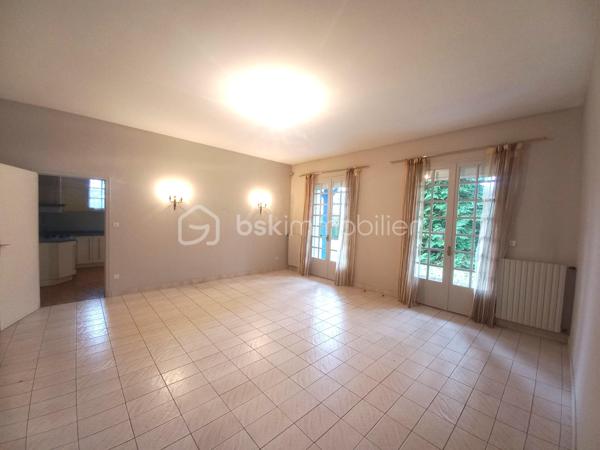 Maison traditionnelle de 316 m²