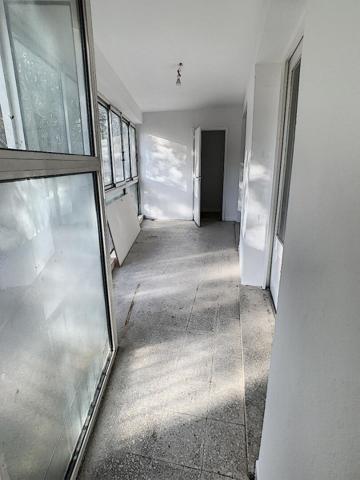 BEL APPARTEMENT EN CENTRE VILLE 2EME ETAGE AVEC ASCENCEUR - EMPLACEMENT PARKING