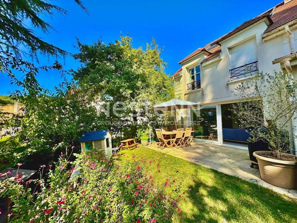 Maison familiale de 135m2 avec 5 chambres, jardin exposé sud-ouest, insert à bois, combles aménagés - Quartier des Sablons, Igny (Plateau de Saclay°