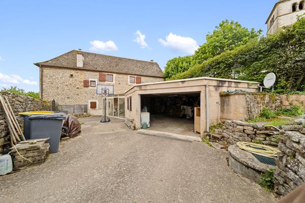 Maison en pierre rénovée à Sainte Hélène de 160 m² avec 4 chambres