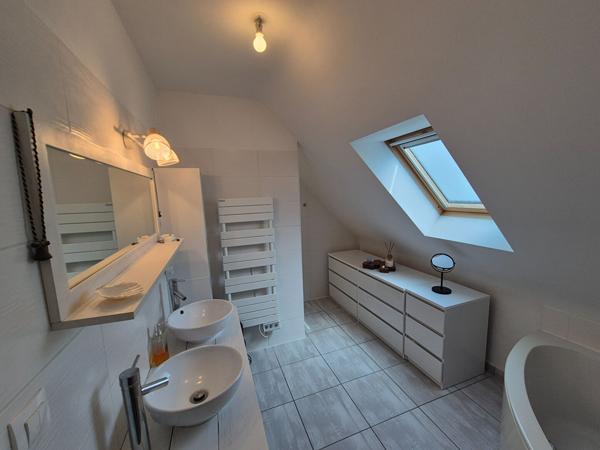 SAINT SAUVEUR (29400) - Maison 5 pièces 110 m2 Saint sauveur
