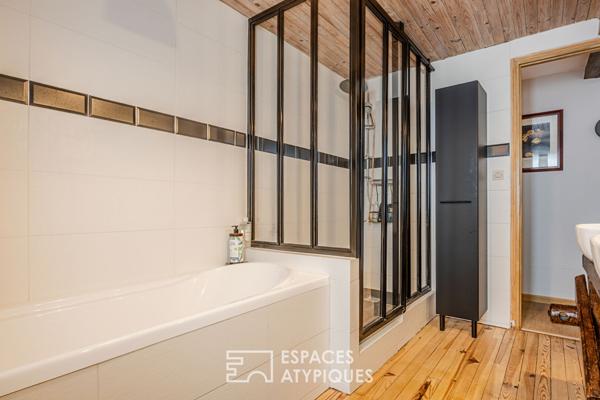 Charmante maison de ville avec terrasse en hyper centre de Camon