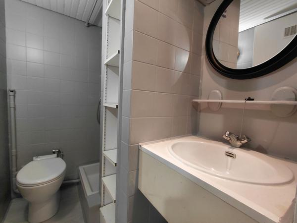 Studio rez-de-chaussée / non meublé