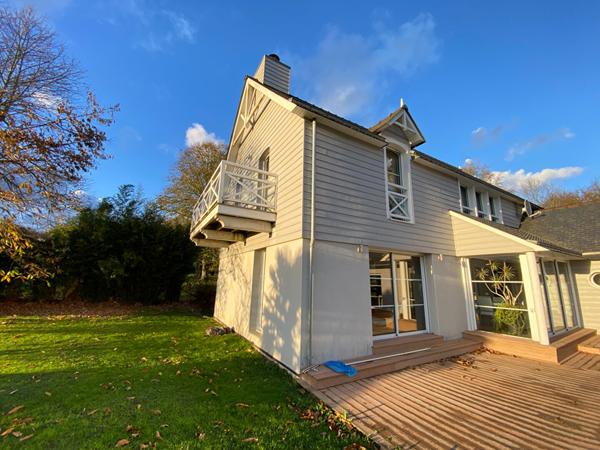 MAISON CONTEMPORAINE D'ARCHITECTE 5 CHAMBRES // PLOUER SUR RANCE// AXE RENNES -SAINT MALO à 2 mn