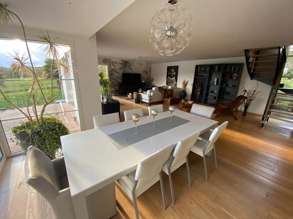 MAISON CONTEMPORAINE D'ARCHITECTE 5 CHAMBRES // PLOUER SUR RANCE// AXE RENNES -SAINT MALO à 2 mn