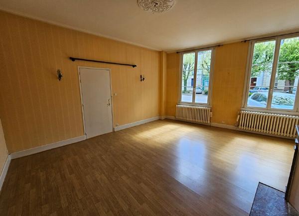 Appartement à vendre    4 pièces •    Bar-le-Duc