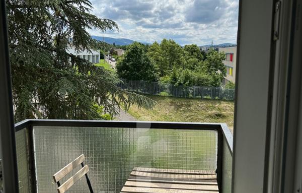 Appartement  lumineux, moderne et fonctionnel   Garage + balconnet