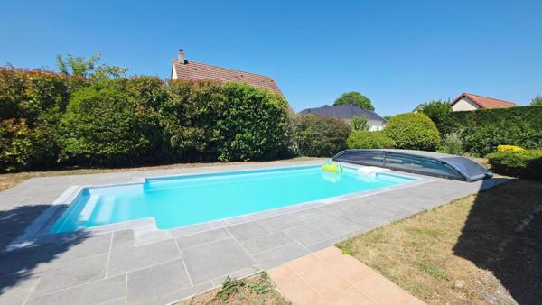 BOURGES MAISON DE 166 M² 5 CHAMBRES PISCINE GARAGE