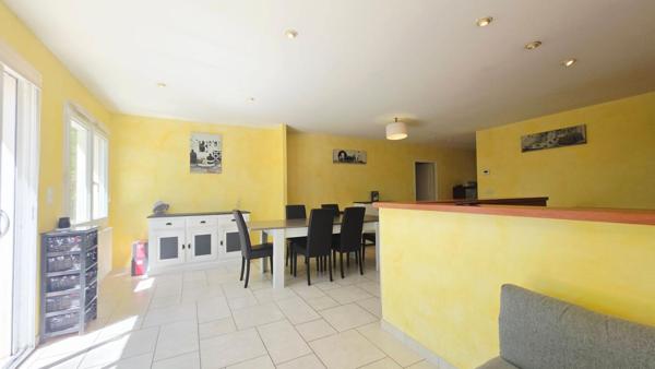 BOURGES MAISON DE 166 M² 5 CHAMBRES PISCINE GARAGE
