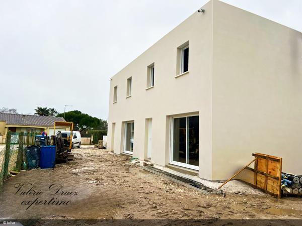 Étaules (17750) Etaules, Ensemble de 3 maisons neuves