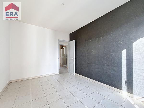 A VENDRE - 2 PIECES 41m² - M°PIERRE ET MARIE CURIE