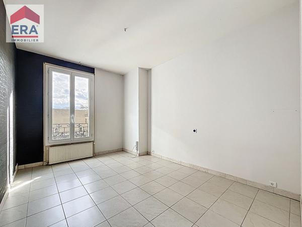 A VENDRE - 2 PIECES 41m² - M°PIERRE ET MARIE CURIE