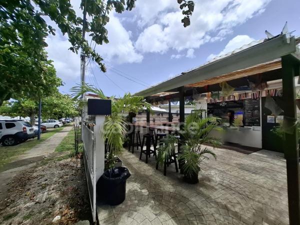 A louer - Local commercial Fort de France - Dillon
