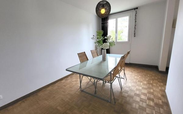 Appartement à vendre    5 pièces • 90 m2 Compiègne