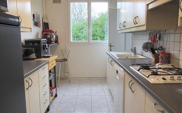 Appartement à vendre    5 pièces • 90 m2 Compiègne