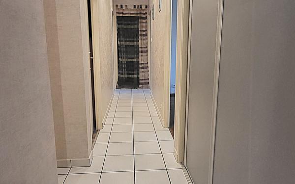 Appartement à vendre    5 pièces • 90 m2 Compiègne