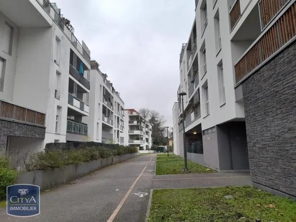 Appartement à louer 3 pièces 65.85m²