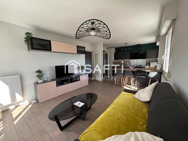 Appartement T3 meublé, 71m2 au 10ème étage/15, parking couvert et sécurisé.