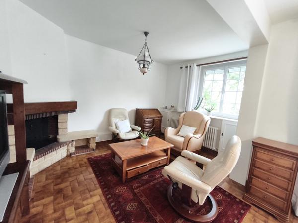 Maison lumineuse avec jardin exposé Sud – 3 chambres, garage et dépend