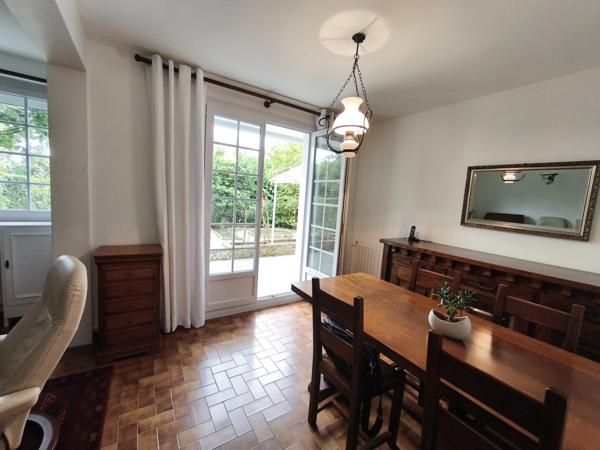 Maison lumineuse avec jardin exposé Sud – 3 chambres, garage et dépend