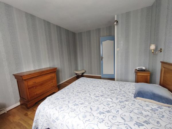 Maison lumineuse avec jardin exposé Sud – 3 chambres, garage et dépend