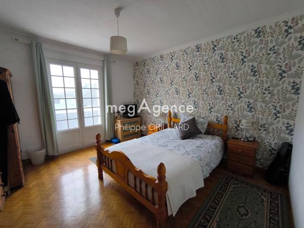 Maison à CHATEAUBRIANT, 44110 - 8 pièces 234m²