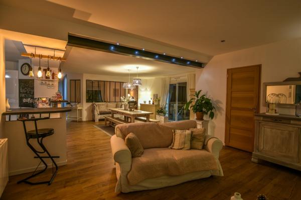 Villa 4 chambres sur 1200 m² de terrain