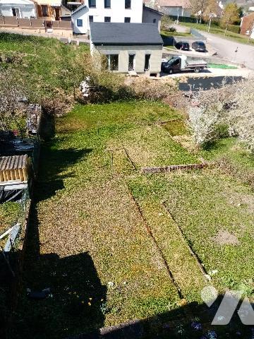 Secteur très calme Maison individuelle avec terrain attenant de 432 m²