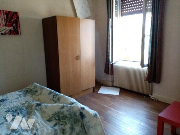 Secteur très calme Maison individuelle avec terrain attenant de 432 m²