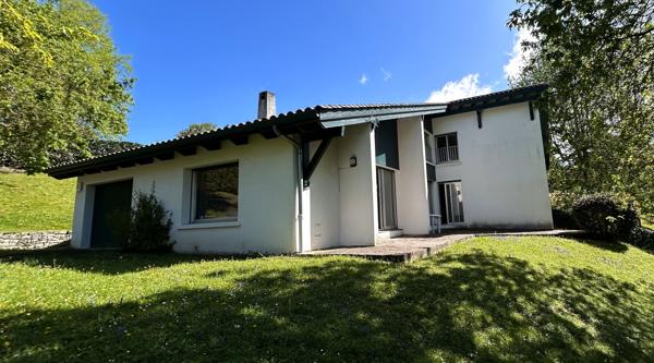 Maison 7 pièce(s) 5 chambre(s) 200 m²