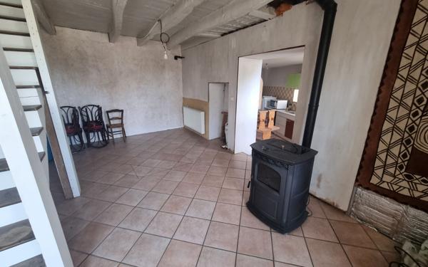 Maison à vendre    4 pièces •  La Meyze