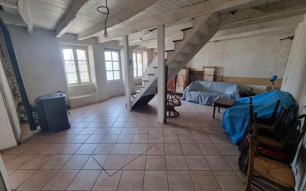 Maison à vendre    4 pièces •  La Meyze