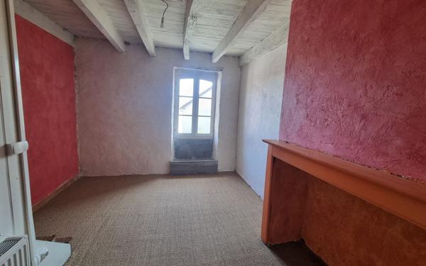 Maison à vendre    4 pièces •  La Meyze