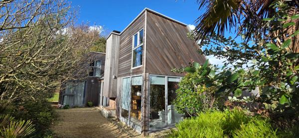 Maison d'architecte - proche commerces et plages