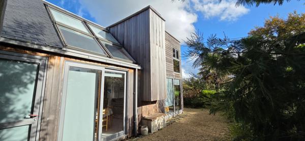 Maison d'architecte - proche commerces et plages