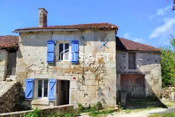 Maison en pierre en cours de rénovation