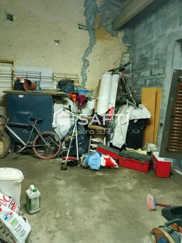 Maison avec grande garage et dépendances