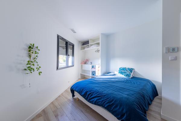 Boisseron (34160) Boisseron, belle maison plain pied entiérement contemporaine, T5 avec garage et son bureau de 50 M2