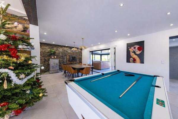 Boisseron (34160) Boisseron, belle maison plain pied entiérement contemporaine, T5 avec garage et son bureau de 50 M2