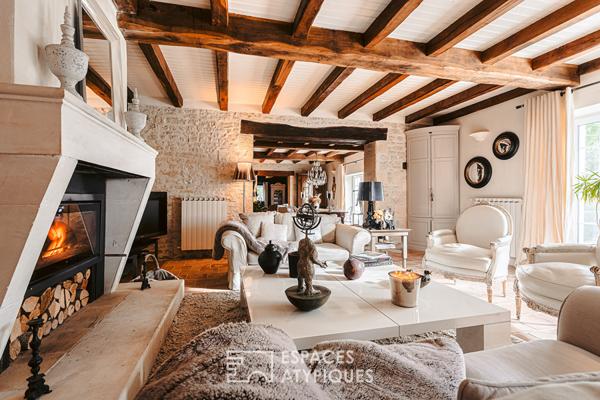 Elégante et vaste longère proche de La Rochelle