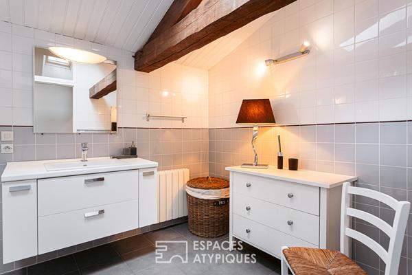 Elégante et vaste longère proche de La Rochelle