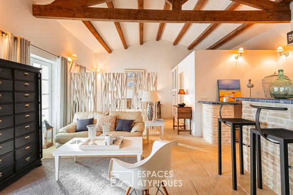 Elégante et vaste longère proche de La Rochelle