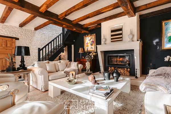 Elégante et vaste longère proche de La Rochelle