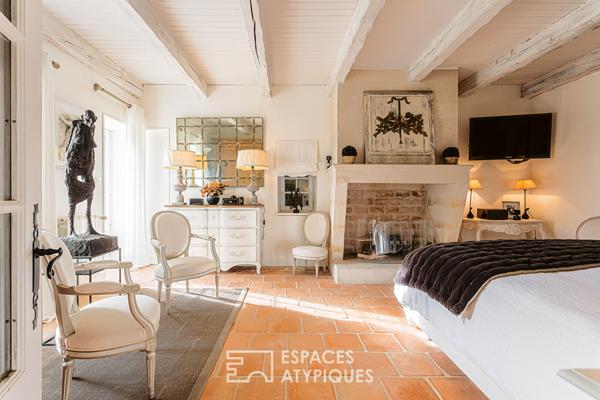 Elégante et vaste longère proche de La Rochelle