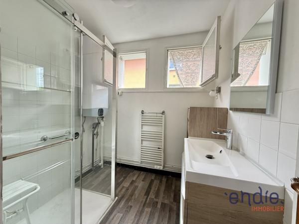 A vendre T4 lumineux 94 m2 Lourdes centre / gare - 3 chambres, extérieur, garage, aucun frais de copro