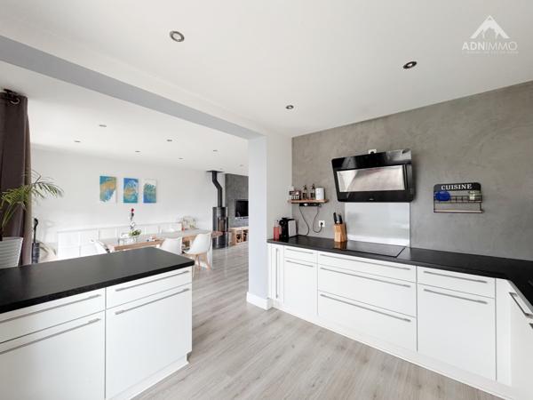 Saint-Genis-Pouilly (01630) Maison 5 Pièces 131 m2