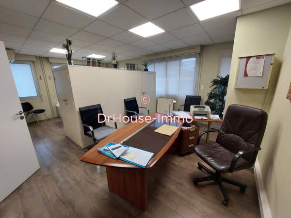 Bureau à vendre 5 pièces de 110 m²