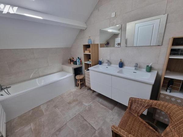 45200 MONTARIGS -  Maison 5 pièces 125m²